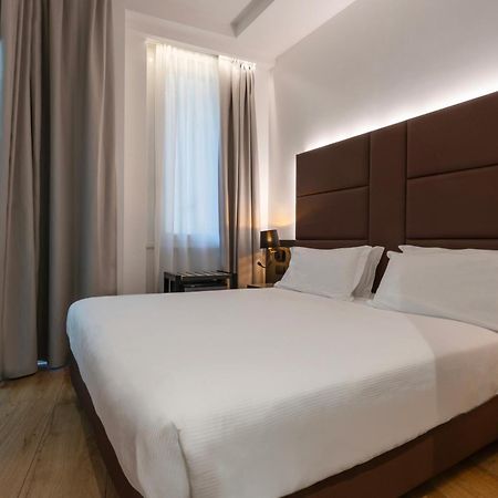London Hotel Milan Exterior photo