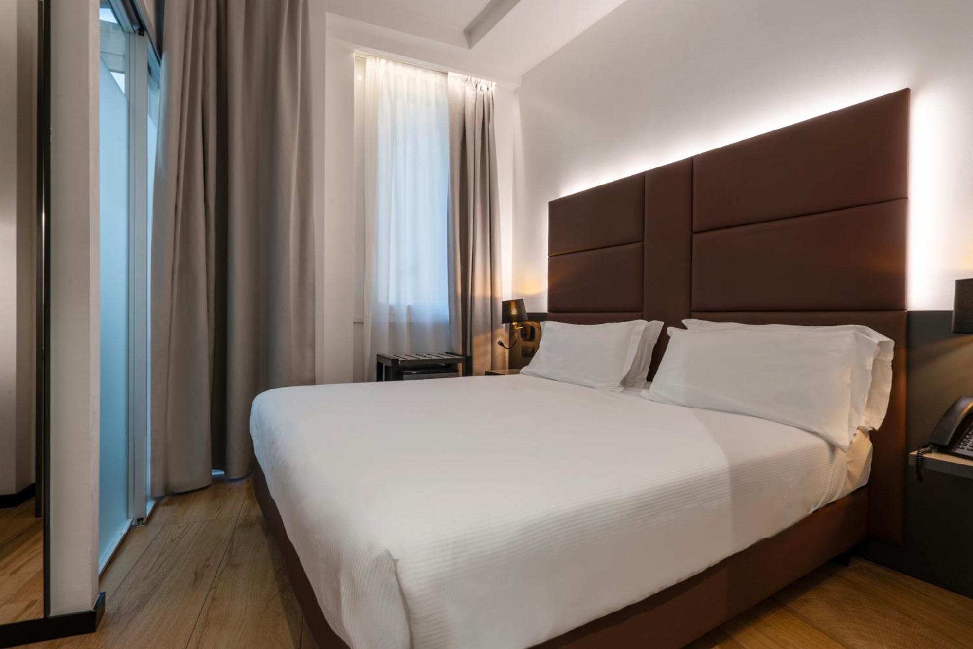 London Hotel Milan Exterior photo